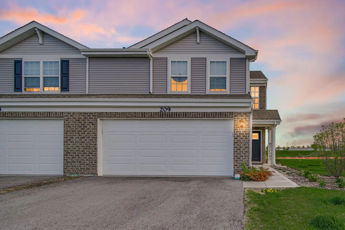 209 Aviana Avenue, Hobart, IN 46342 - #1