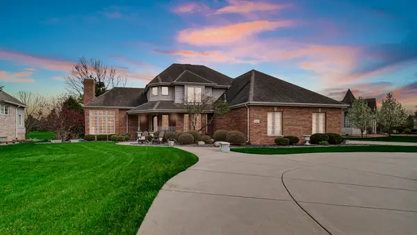 1149 Royal Dublin Lane, Dyer, IN 46311