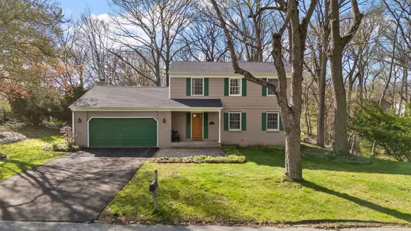 2007 Sherwood Drive, Valparaiso, IN 46385