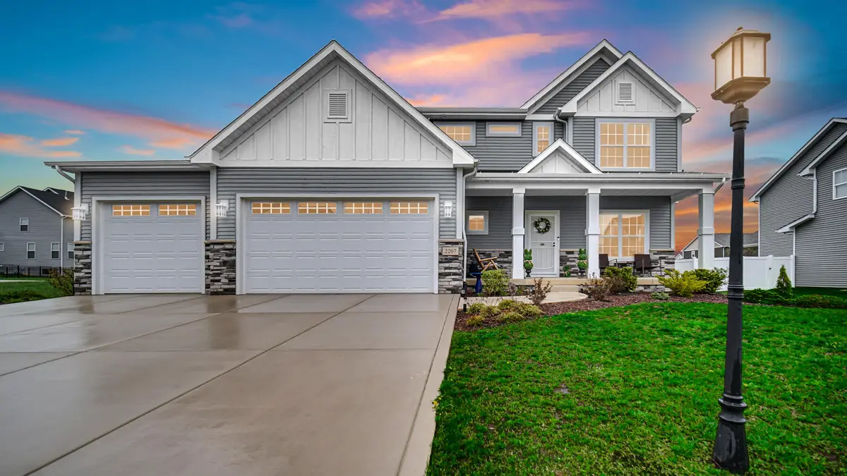 2207 Mary Lane, Valparaiso, IN 46383 - #1