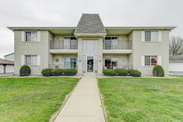 1315 Woodhollow Court, Schererville, IN 46375
