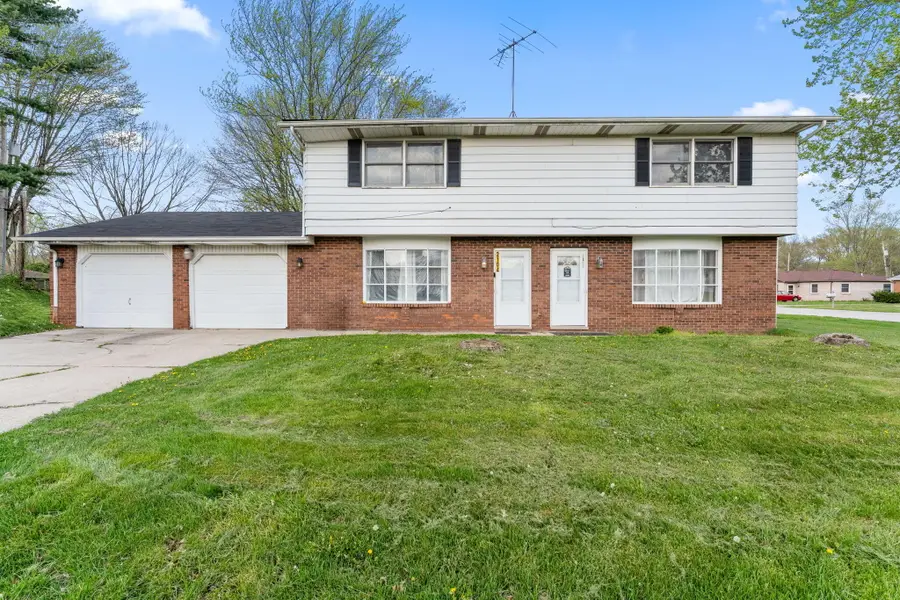 2102-2104 Washington Avenue, Chesterton, IN 46304 - #2