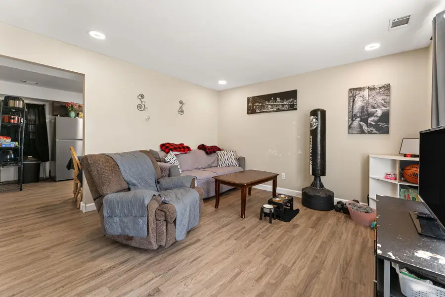 2102-2104 Washington Avenue, Chesterton, IN 46304 - #3