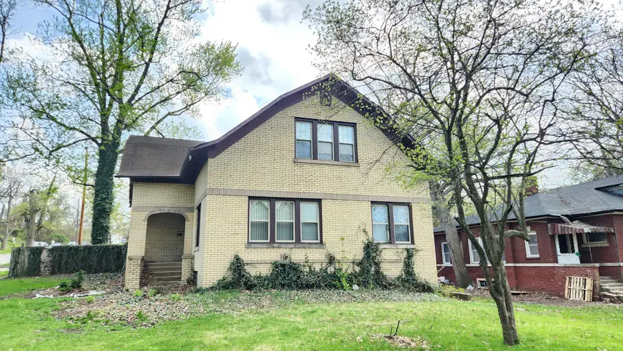 301 W 43rd Avenue, Gary, IN 46408 - #2