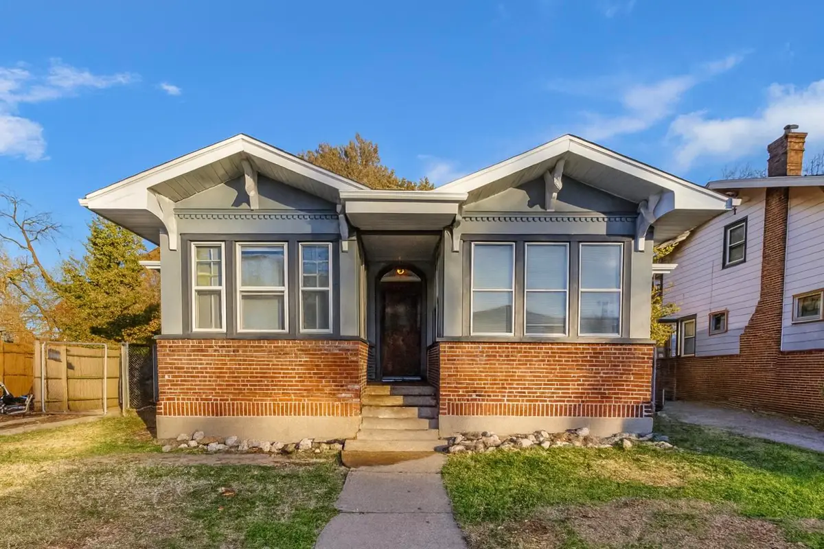 733 Lincoln Street, Gary, IN 46402 - #1