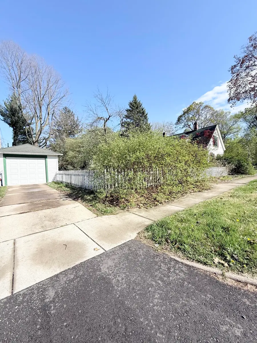 303 E Porter Avenue, Chesterton, IN 46304 - #3