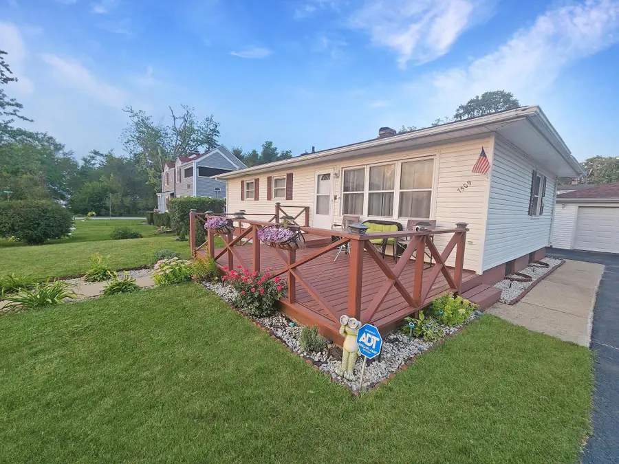 7509 Broadway, Merrillville, IN 46410 - #2