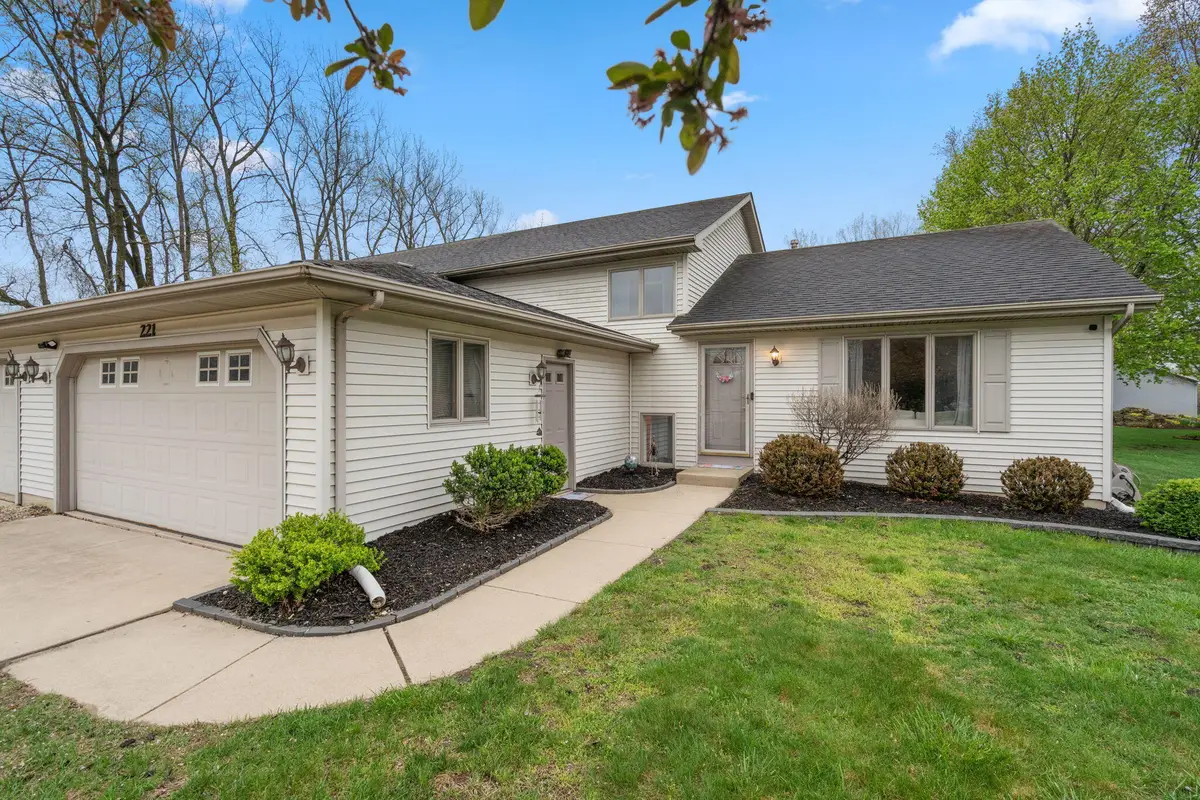 221 Scherland Drive, Schererville, IN 46375 - #1