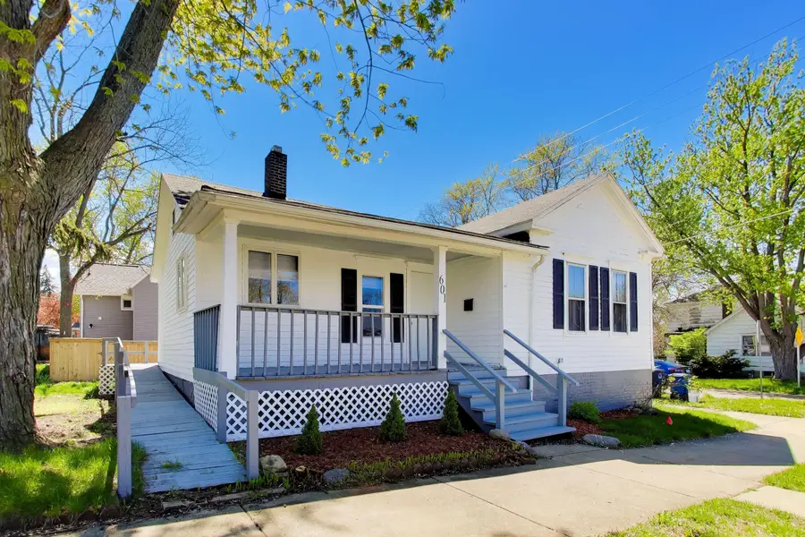 601 E 10th Street, Michigan City, IN 46360 - #2