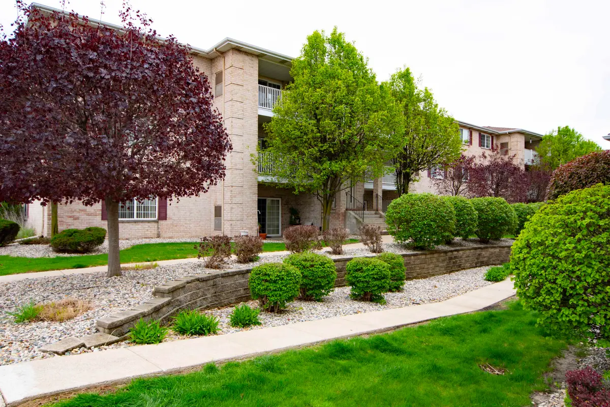 2009 W 75th Place, Merrillville, IN 46410 - #1