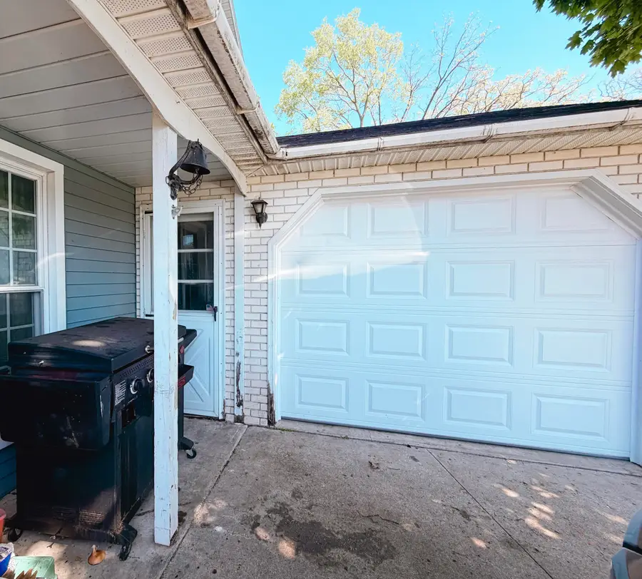 218 W Lincoln Street, Rensselaer, IN 47978 - #2