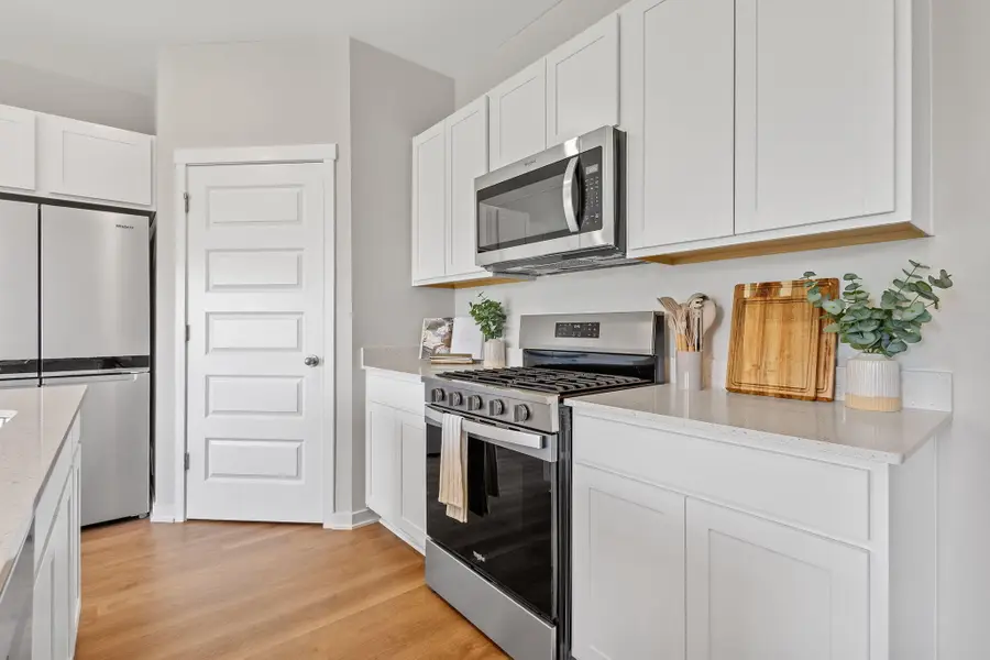 218 Cressmoor Boulevard, Hobart, IN 46342 - #3