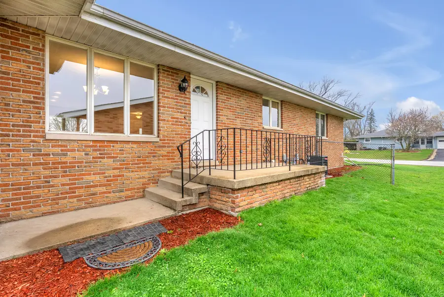 7601 Washington Court, Merrillville, IN 46410 - #3