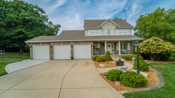 1205 Waterside Lane, Crown Point, IN 46307