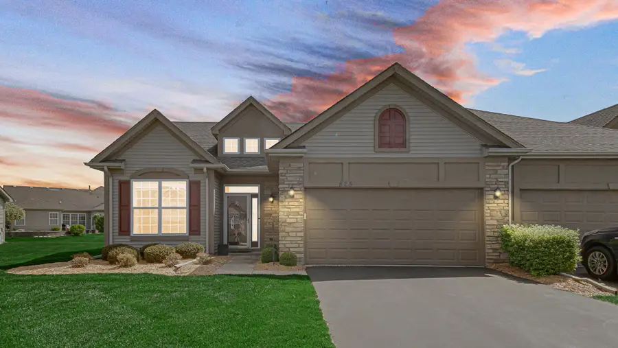 825 Grand Haven Way, Schererville, IN 46375 - #2