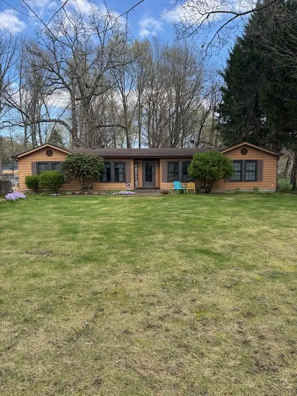 1985 N Pioneer Road, La Porte, IN 46350