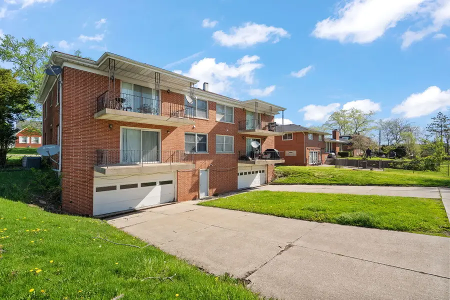 135 W 57th Avenue, Merrillville, IN 46410 - #3