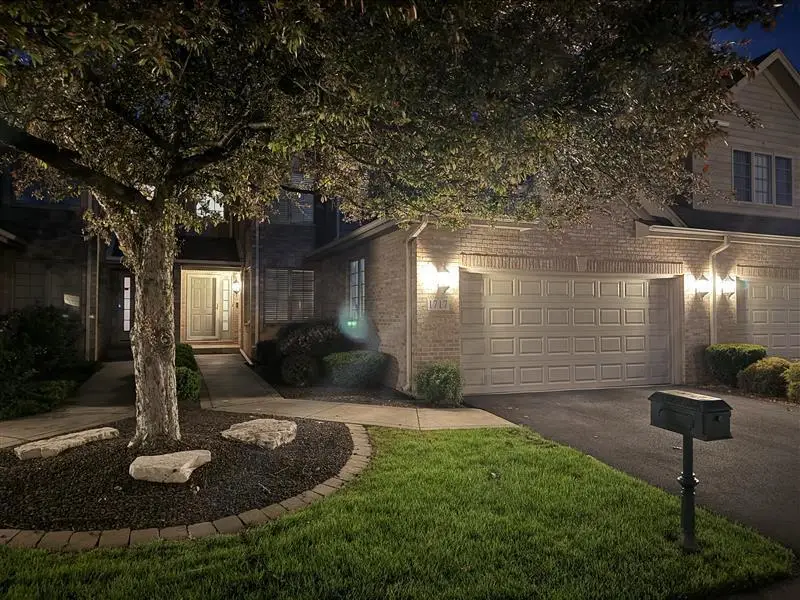 1717 Apple Blossom Drive #3, Munster, IN 46321 - #2