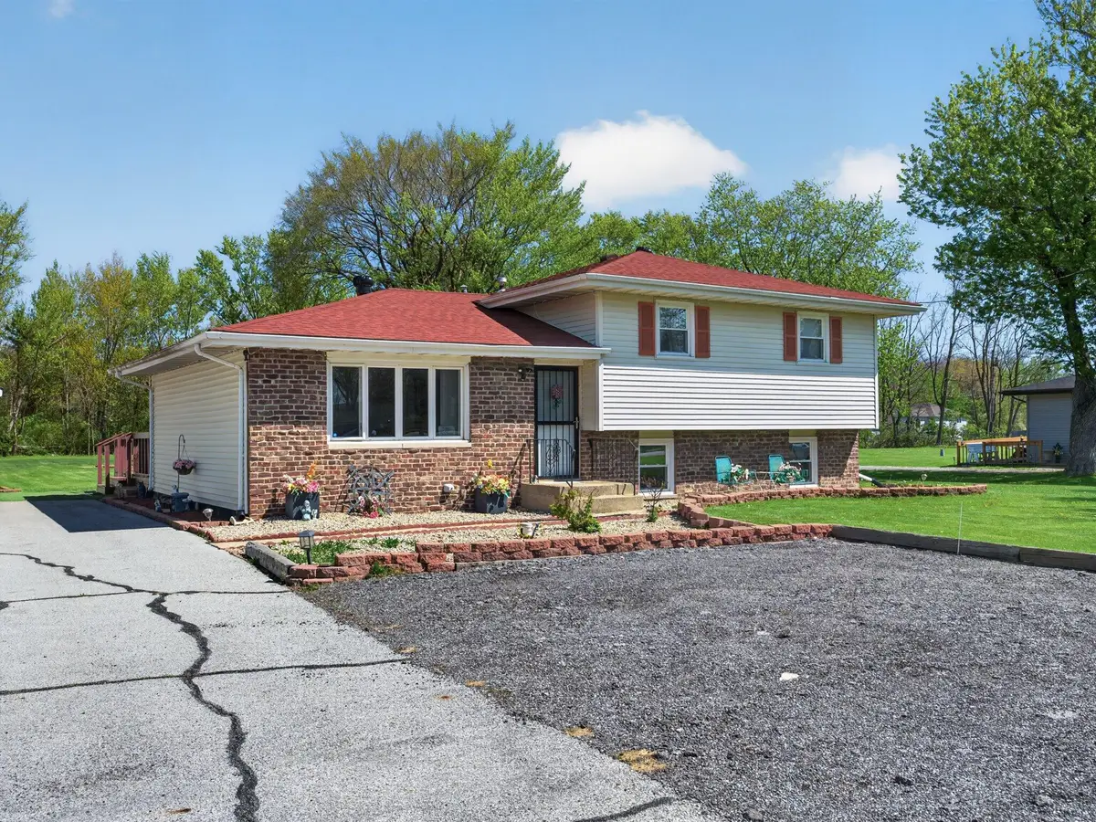 4026 W 61st Avenue, Hobart, IN 46342 - #1