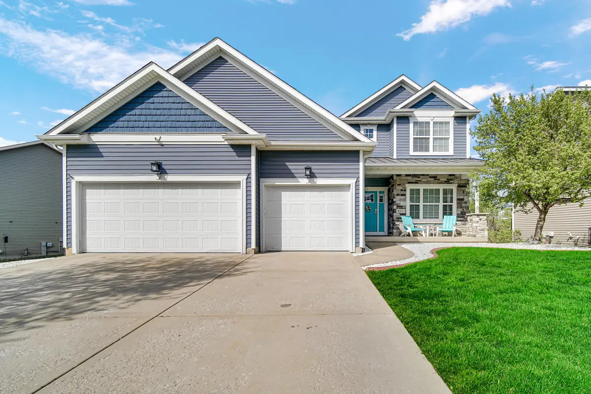 853 E Shakespeare Drive, Valparaiso, IN 46383 - #1