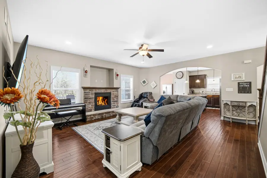 853 E Shakespeare Drive, Valparaiso, IN 46383 - #3