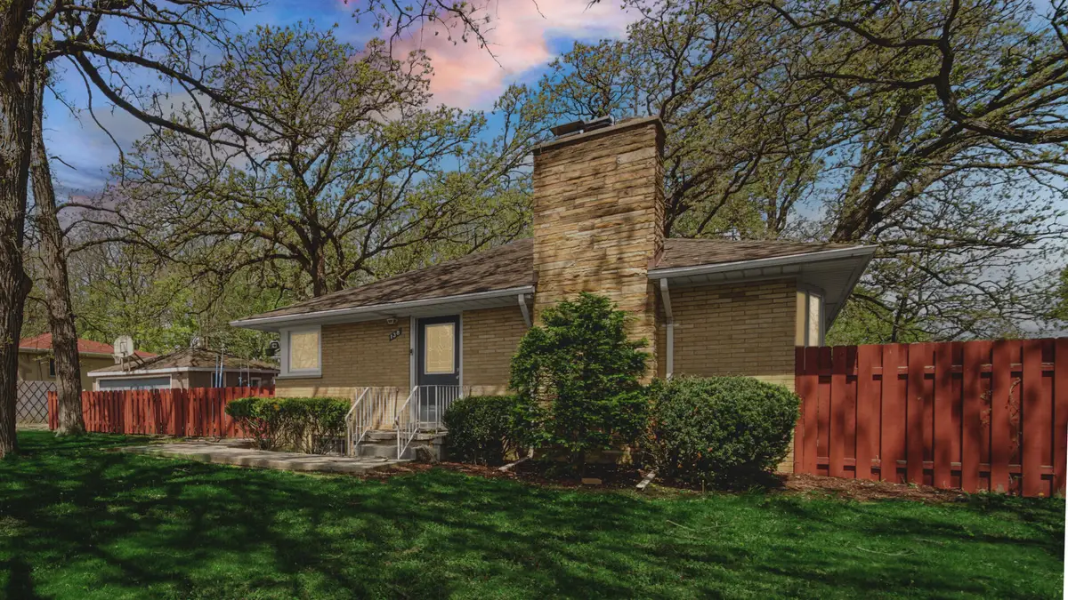 138 N Road, Schererville, IN 46375 - #1