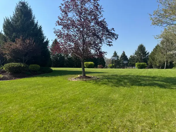 5810 E 106th Court, Crown Point, IN 46307