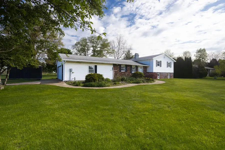 31 E St Rd 8, Kouts, IN 46347 - #2