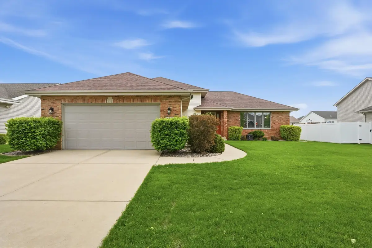 6587 Arrowhead Drive, Schererville, IN 46375 - #1