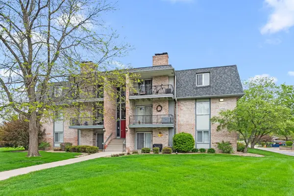 1720 Homan Drive #202, Schererville, IN 46375