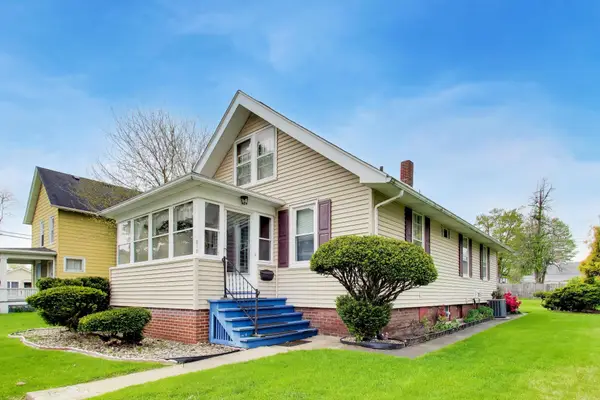 812 Woodward Street, La Porte, IN 46350