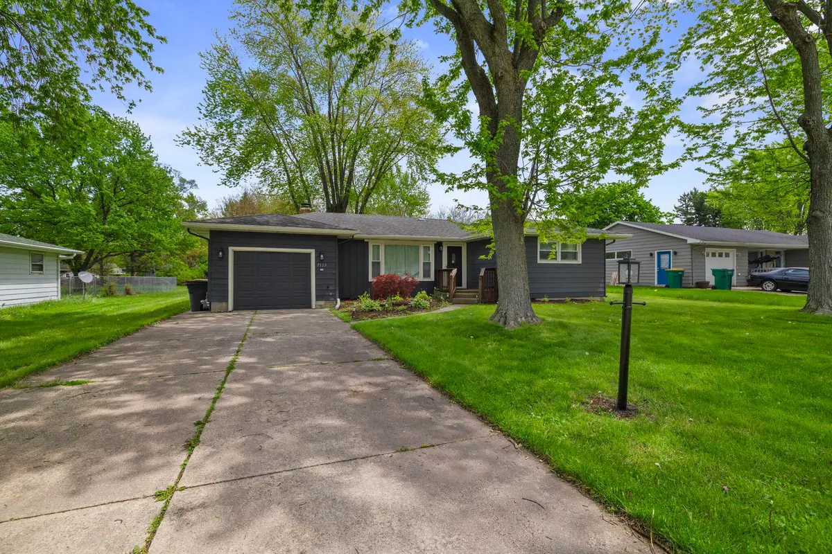 7125 Delaware Street, Merrillville, IN 46410 - #1