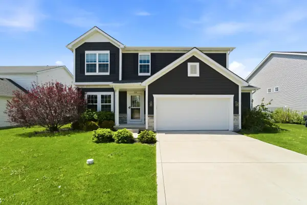 528 Hampton Manor Court, Valparaiso, IN 46385