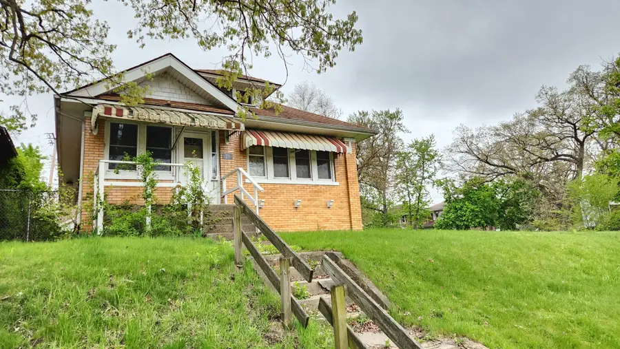 25 W 43rd Avenue, Gary, IN 46408 - #2