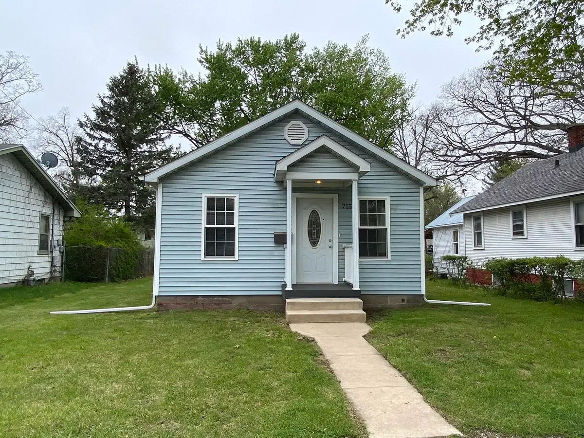 715 S Ashland Avenue, Michigan City, IN 46360 - #1