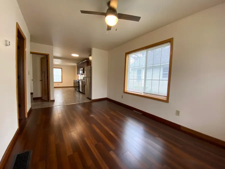715 S Ashland Avenue, Michigan City, IN 46360 - #3