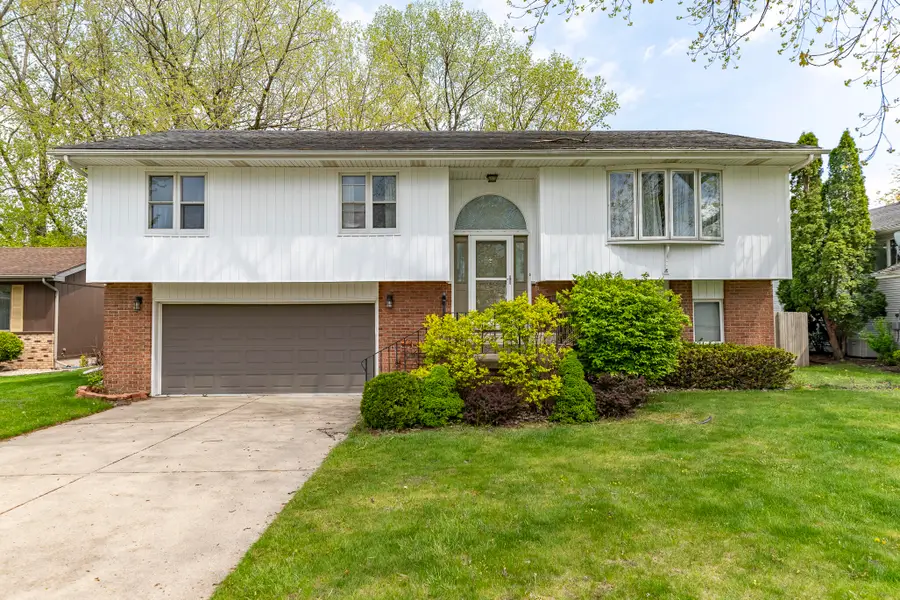 701 N Oriole Court, Griffith, IN 46319 - #3