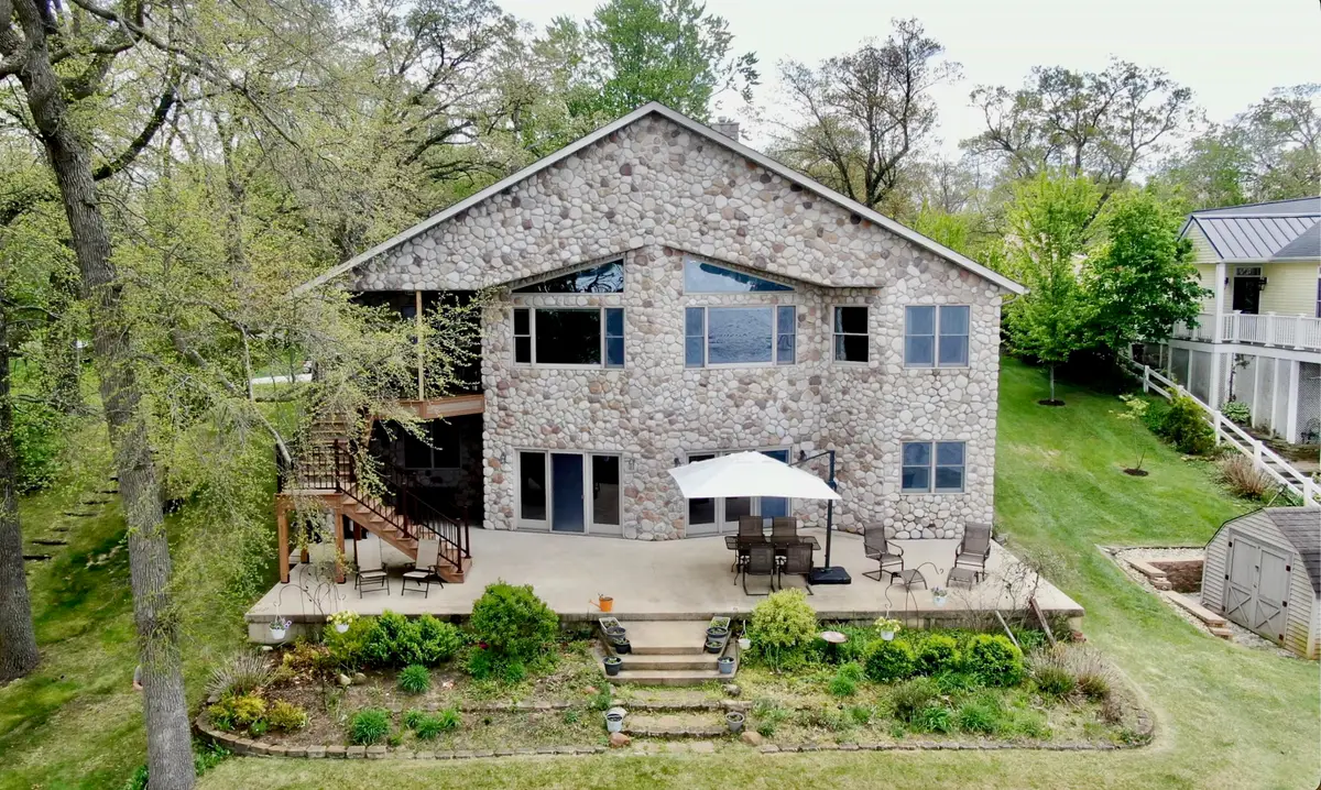 6353 S State Road 10, Knox, IN 46534 - #1