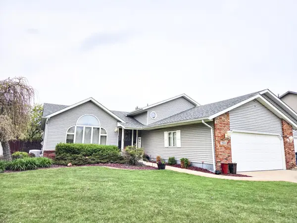 1960 Christenson Lane, Schererville, IN 46375
