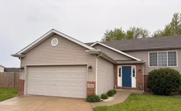1112 Csokasy Court, Hobart, IN 46342