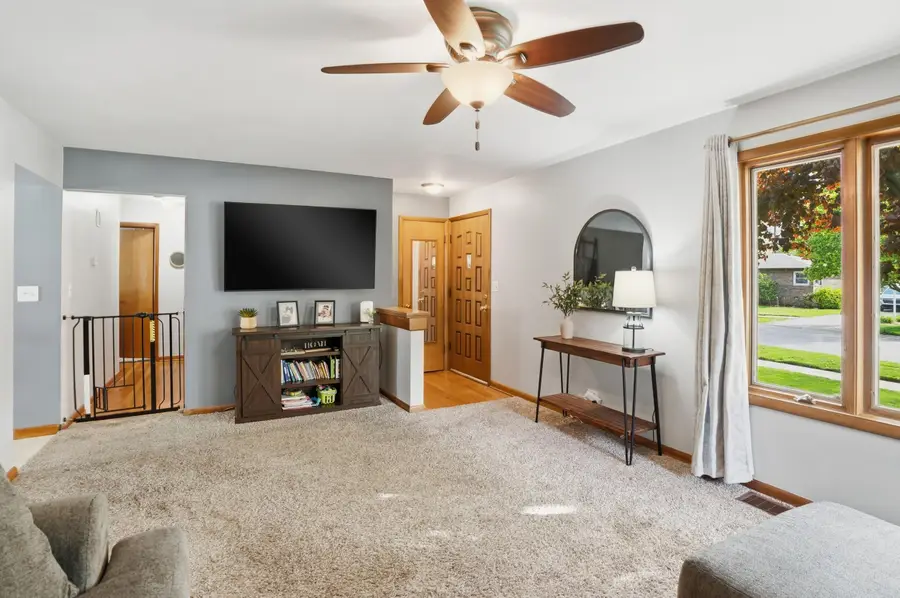 9015 O Day Drive, Highland, IN 46322 - #3