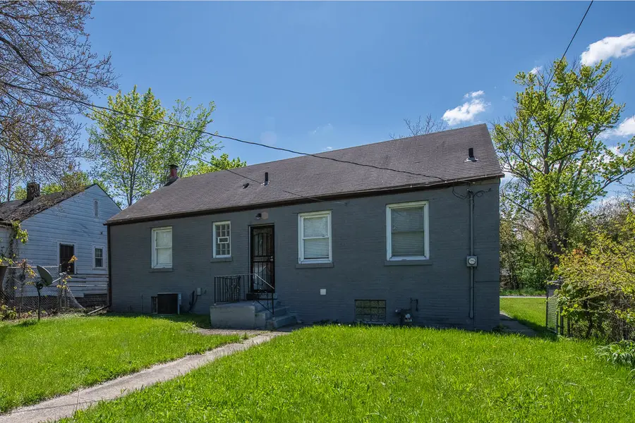408 E 43rd Avenue, Gary, IN 46409 - #3