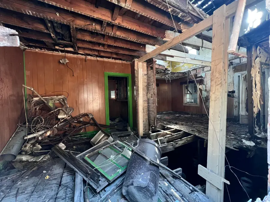 Address Withheld By Seller, Gary, IN 46407 - #3