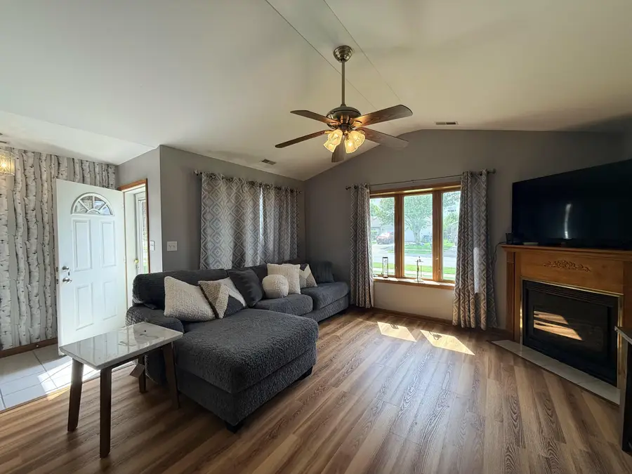 1610 Beech Drive, Crown Point, IN 46307 - #3