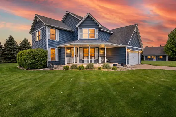403 Creekwood Drive, Valparaiso, IN 46383