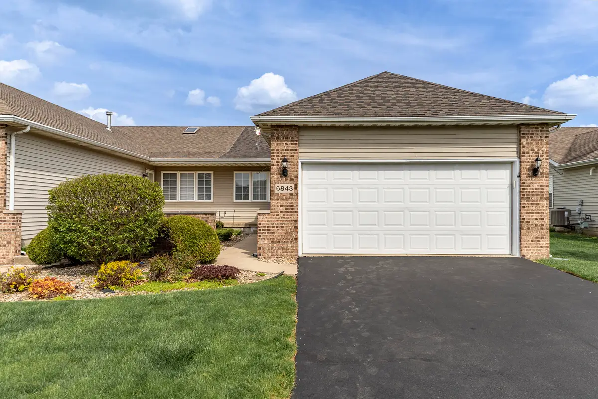 6843 Falcon Drive, Schererville, IN 46375 - #1