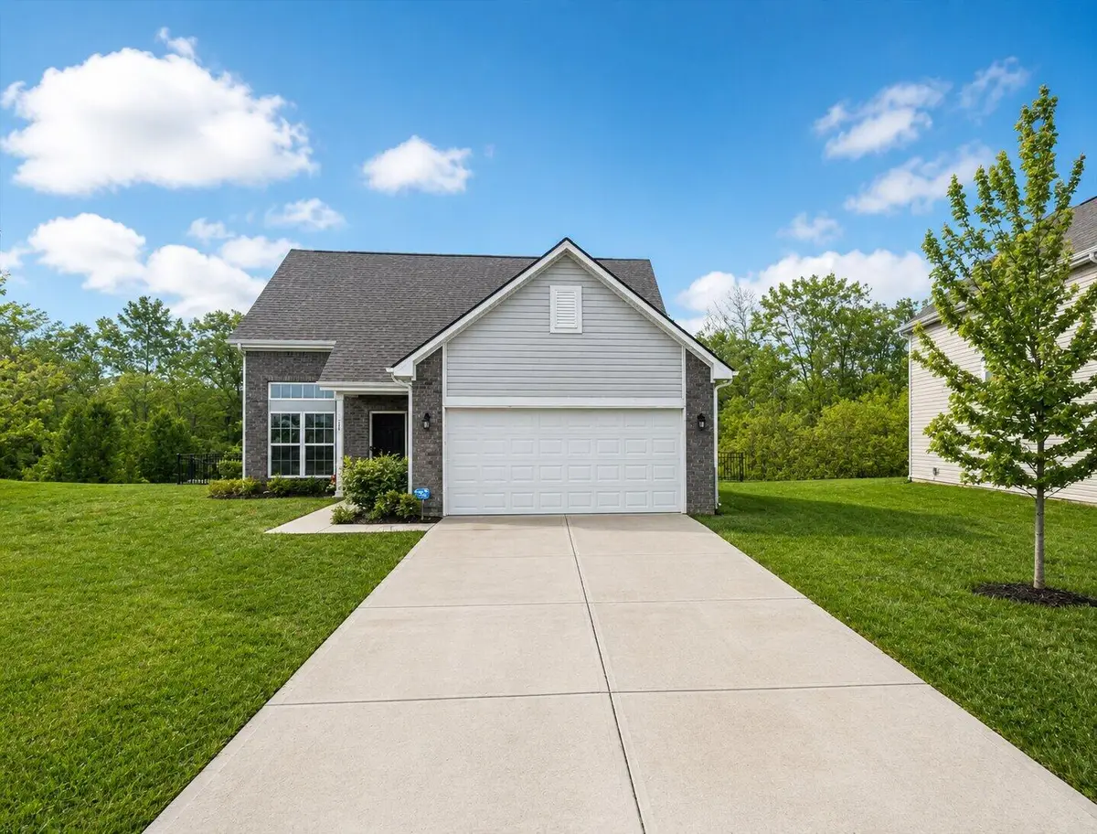 1555 N Creekwater Pass, Greenfield, IN 46140 - #1