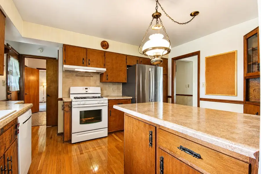 8210 Tapper Avenue, Munster, IN 46321 - #3