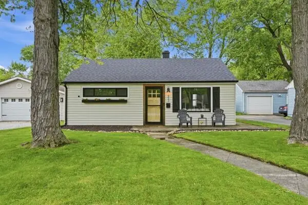 323 S Pettibone Street, Crown Point, IN 46307 - #1