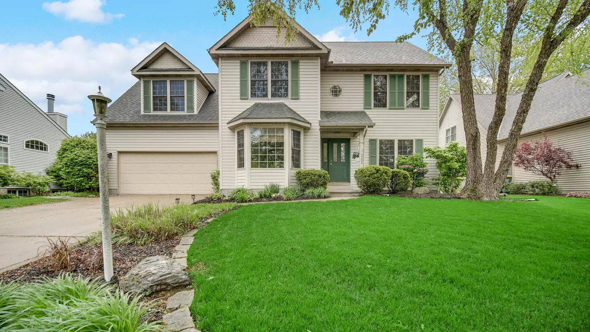 3204 Saddlebrook Crossing, Valparaiso, IN 46385 - #1
